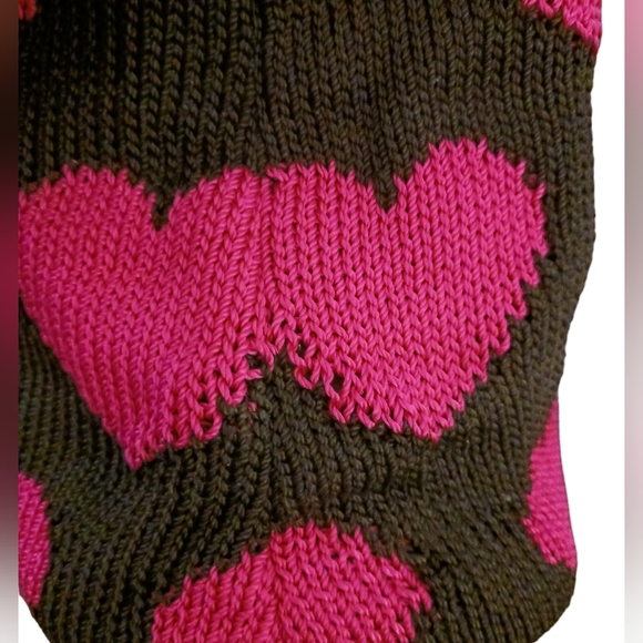 THE SAK handbag.  Womens.  Black with hot pink hearts on both sides. - Picture 5 of 10